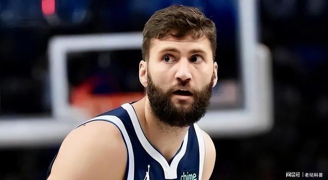 爱游戏体育 -赛后全明星赛传出新动向，费耶诺德外线爆发，管理层表态：更衣室稳定，轮换策略成焦点的简单介绍