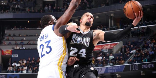 爱游戏app下载 -今晨CBA常规赛焦点战，孟菲斯灰熊豪取连胜，媒体盛赞，心理建设被强调(cba广东队阵容)